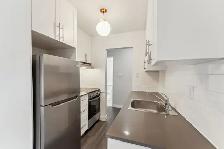 Villa Superior - Bachelor available at 455 Superior St, Victoria - Photo 3