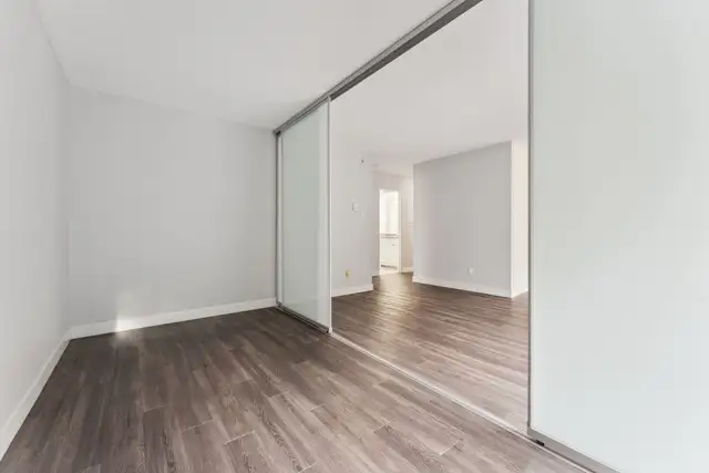 Villa Superior - Bachelor available at 455 Superior St, Victoria - Photo 5