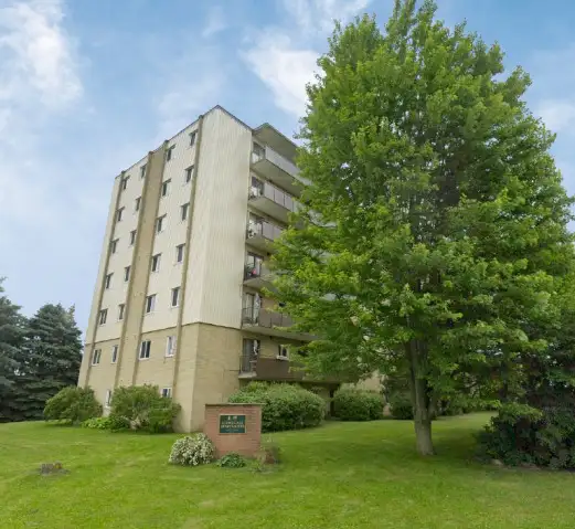 2 BR APARTMENT IN PHILLIPS ROAD PORT HOPE (UTILITIES INCLUDED) - Photo 2