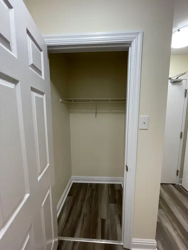 Modern 1BR - Unit 222 - Aug 1st - Heat/Wat/Pkg Included! - Photo 6