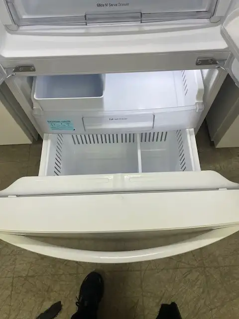 Réfrigérateur blanc 30'' portes Françaises LG - Photo 3