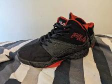 boy's basketball shoes