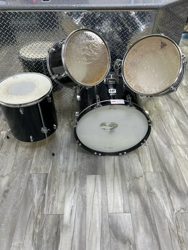 WestBury 4 Piece Shell Pack