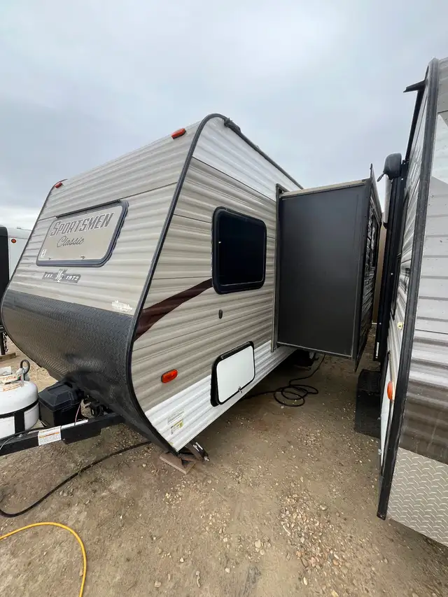 2018 Sportsmen KZ 181BH - BUNKS & SLIDE ultra lite! - Photo 2