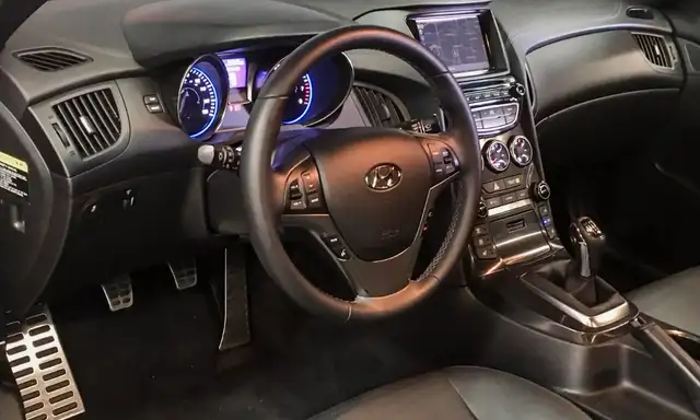 2016 Hyundai genesis gt - Photo 6