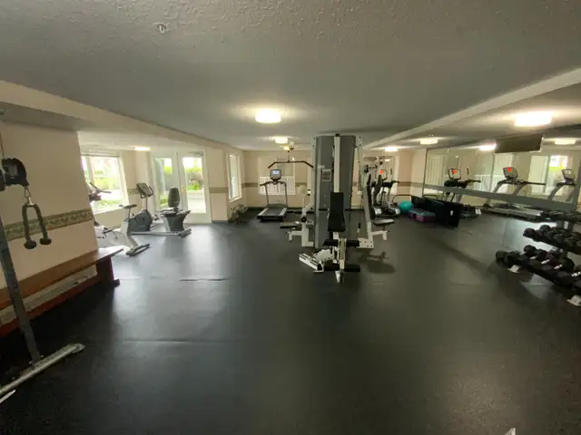 Richmond Waterside updated one bedroom condo near YVR for rent! - Photo 9