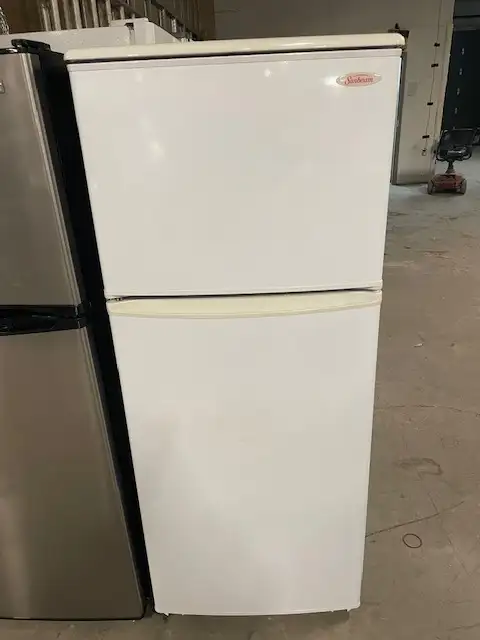 Réfrigérateur blanc 24'' Sunbeam