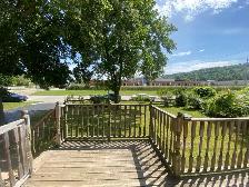 1br available in Stoney Creek