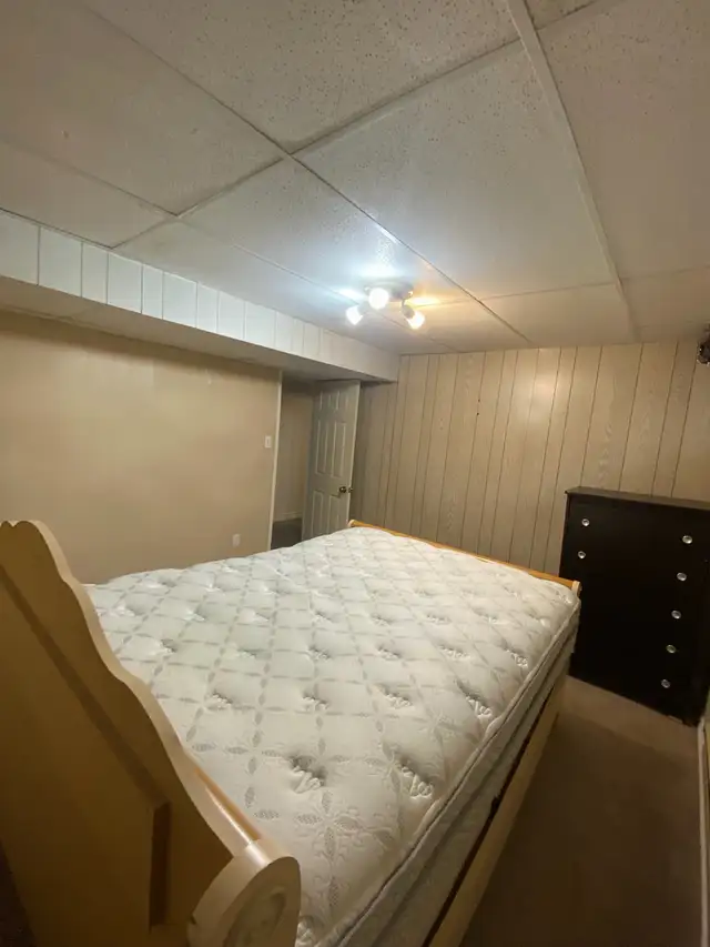 1br available in Stoney Creek - Photo 3