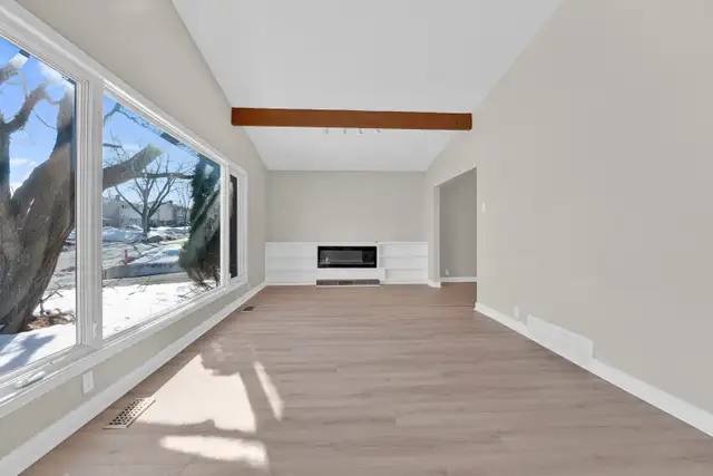 All-Inclusive 5–6BR Student House | Unlimited Internet!!