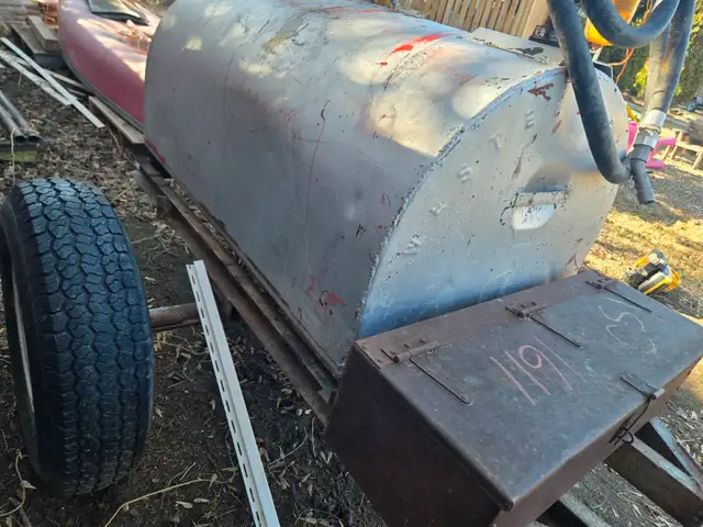 Fuel Tank w/ Trailer - Photo 3