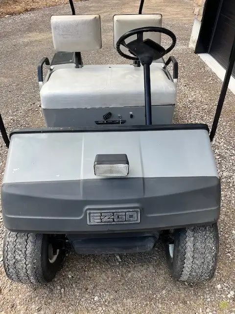 EZGO Electric Golf cart - Photo 6
