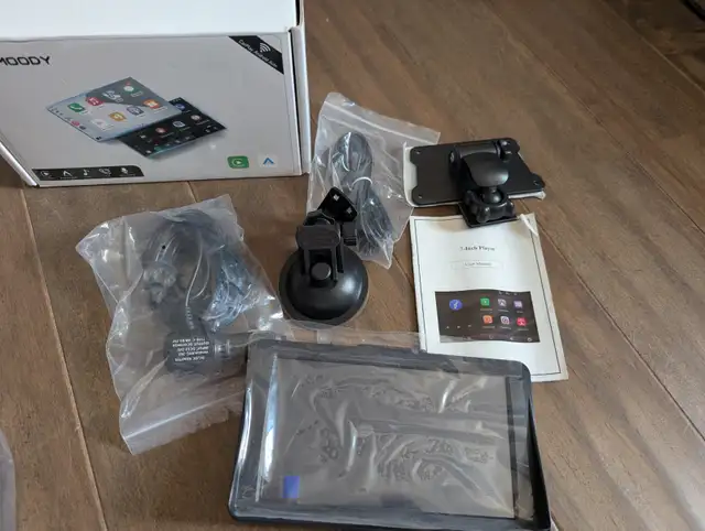 Brand New 7" Portable CarPlay Stereo Screen For Sale - Photo 7