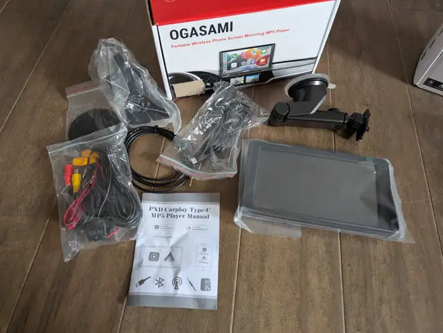 Brand New 7" Portable CarPlay Stereo Screen For Sale - Photo 8