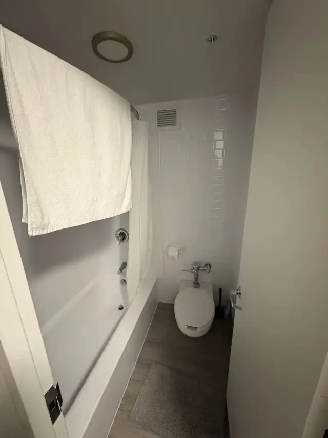 Campus1MTL Lease Sublet | Apartment - Photo 3