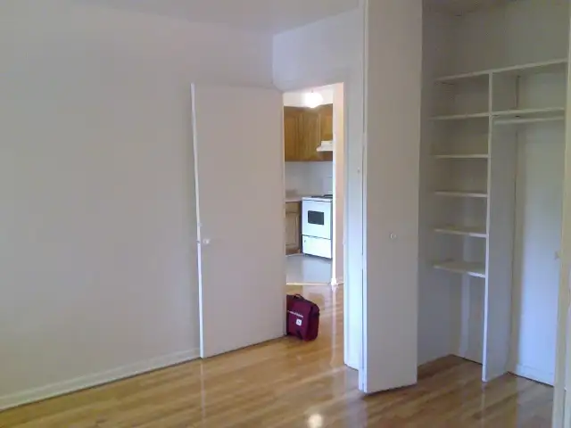 Beau 3½  CDN - près UdeM, Poly,HEC, 1er JUILLET - Photo 4