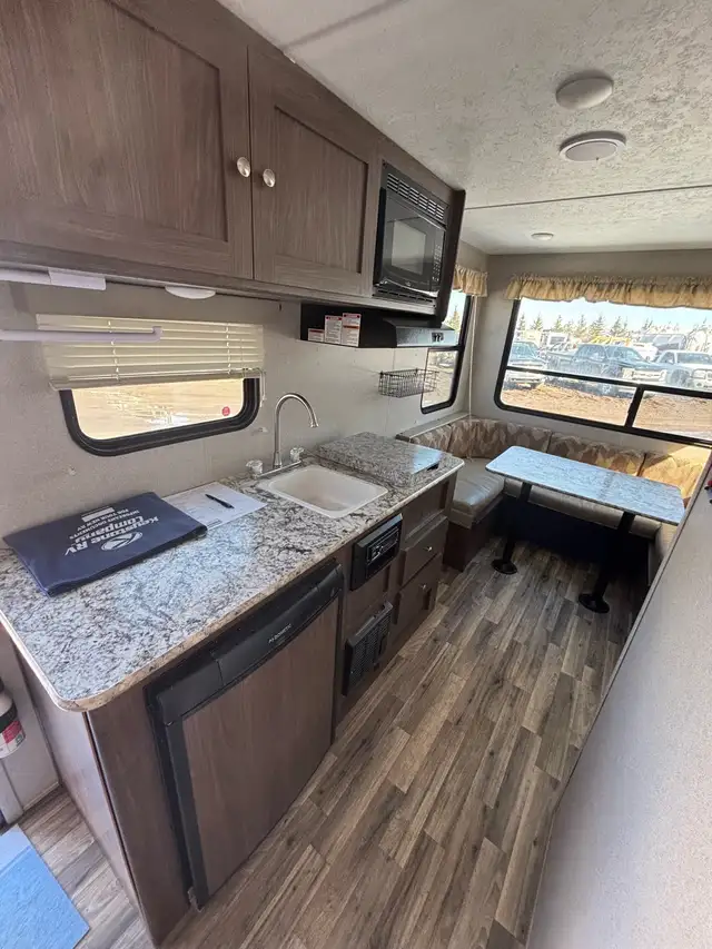 2019 Keystone Hideout  177 LHS - great couples light trailer - Photo 4