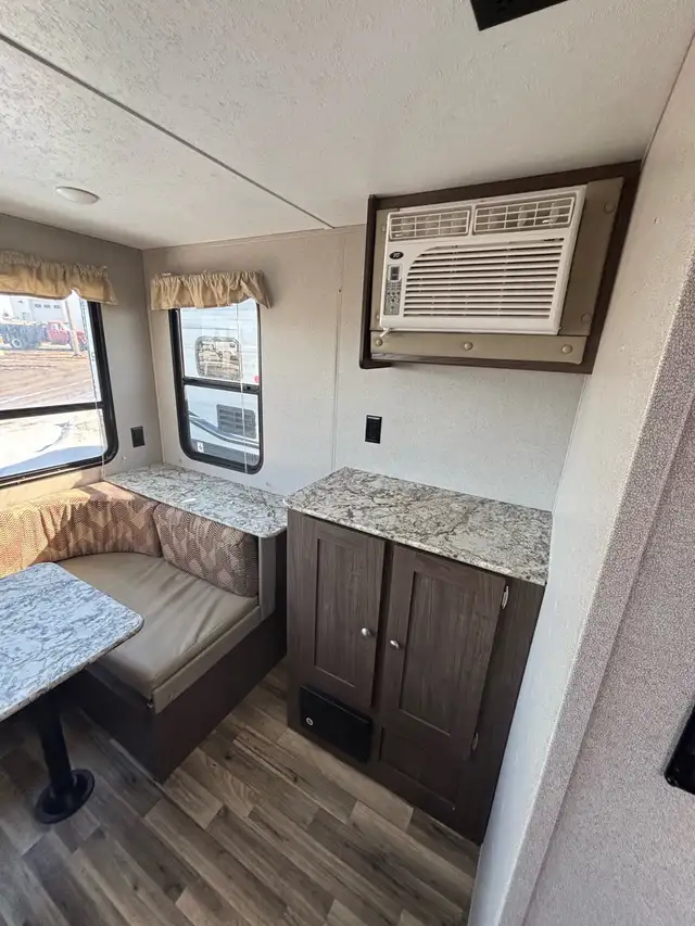 2019 Keystone Hideout  177 LHS - great couples light trailer - Photo 6