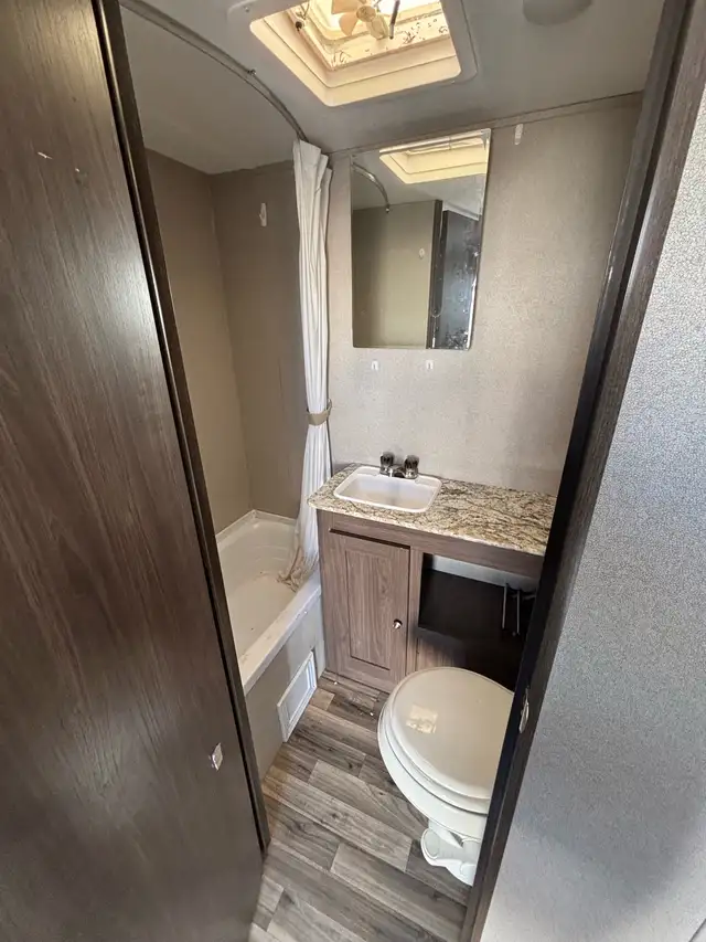 2019 Keystone Hideout  177 LHS - great couples light trailer - Photo 8