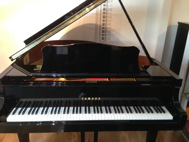 Great condition Yamaha U1, U3 pianos for sale - Photo 9
