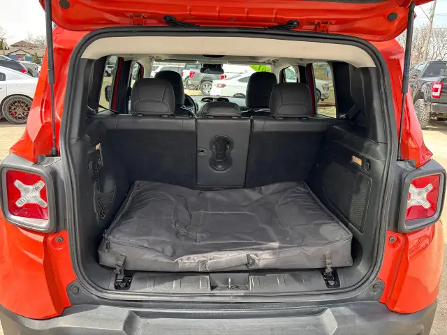 2015 Jeep Renegade 4WD 4dr Trailhawk - Photo 18