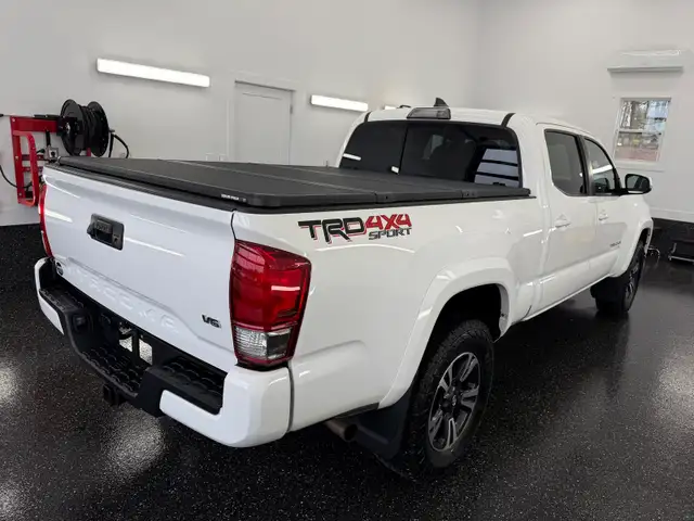 2017 Toyota Tacoma TRD Sport 4X4 - Photo 5