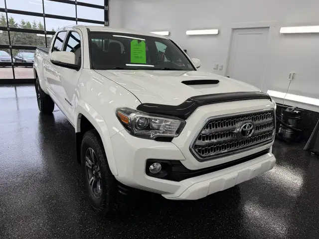 2017 Toyota Tacoma TRD Sport 4X4 - Photo 7