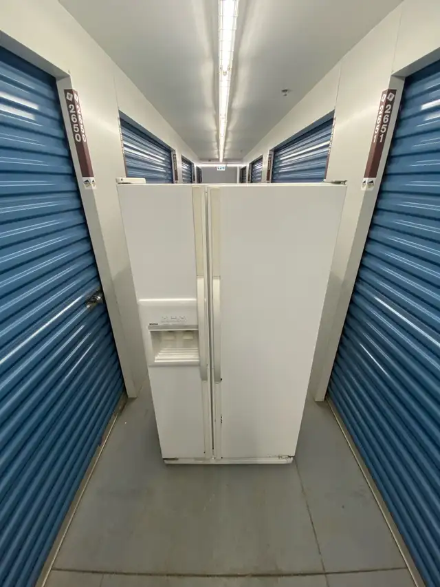 WHIRLPOOL REFRIGERATOR