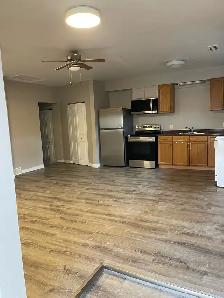 2 Bedroom – Two-Level Unit in Quiet Five-Plex | Cambridge - Photo 2