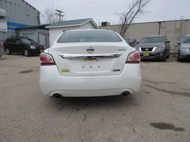 2014 Nissan Altima 2.5 Sunroof Heated Seats FWD - Photo 6