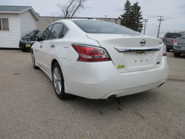 2014 Nissan Altima 2.5 Sunroof Heated Seats FWD - Photo 7