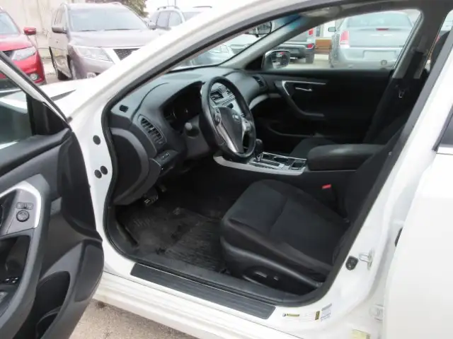 2014 Nissan Altima 2.5 Sunroof Heated Seats FWD - Photo 9