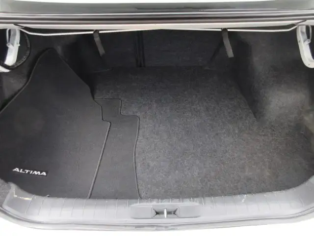 2014 Nissan Altima 2.5 Sunroof Heated Seats FWD - Photo 12
