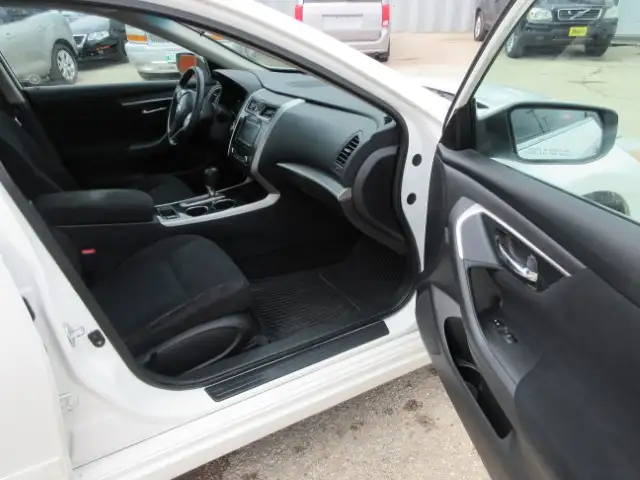 2014 Nissan Altima 2.5 Sunroof Heated Seats FWD - Photo 14