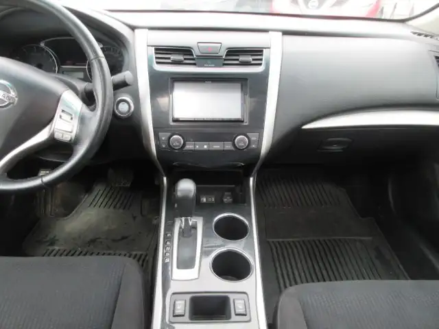 2014 Nissan Altima 2.5 Sunroof Heated Seats FWD - Photo 17