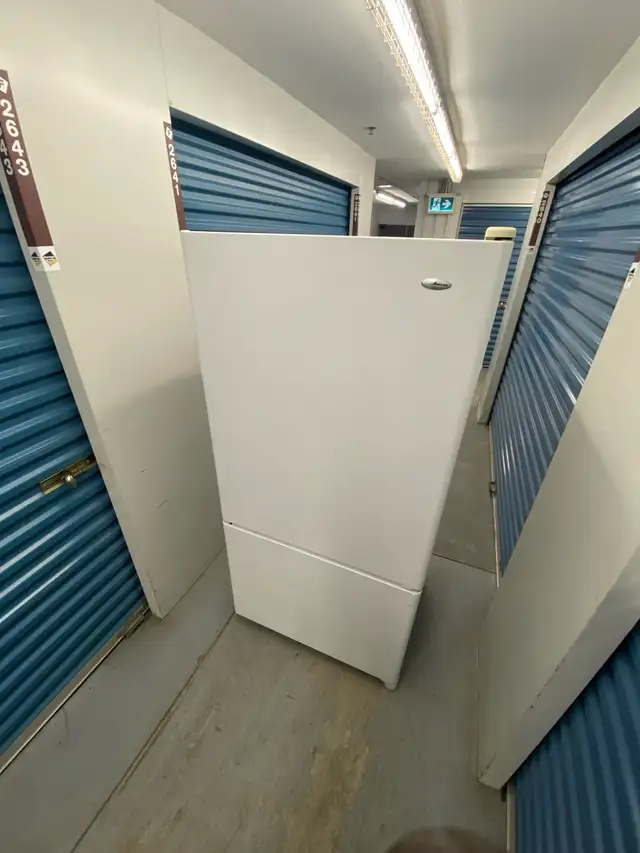 WHITE BOTTOM FREEZER USED - Photo 10