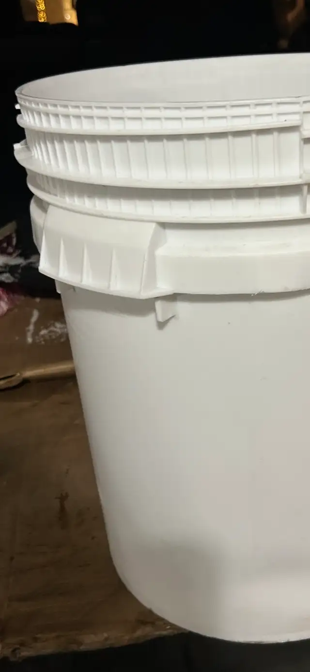 $5 Heavy Duty 6.5 Gallon Buckets (25L Pails) with Lids - Photo 3
