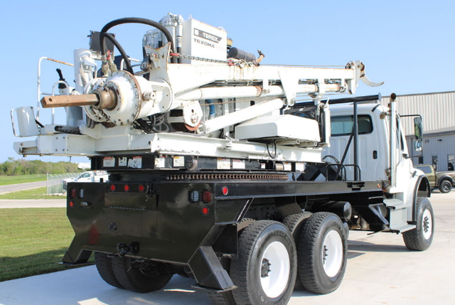 2015 Freightliner M2 Texoma 330-12 Digger Derrick - Photo 3