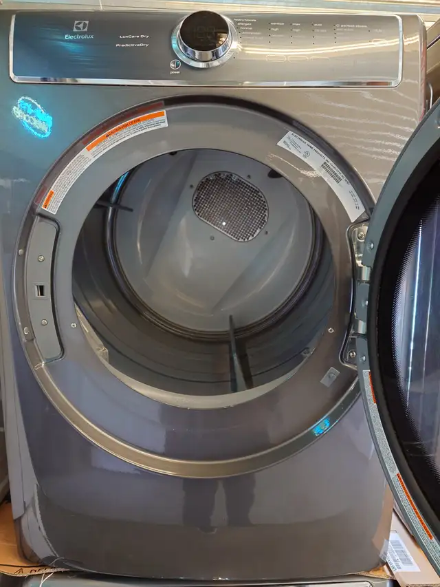 Electrolux '27' Titanium Front Load Washer / Dryer Set on Sale‼️ - Photo 5