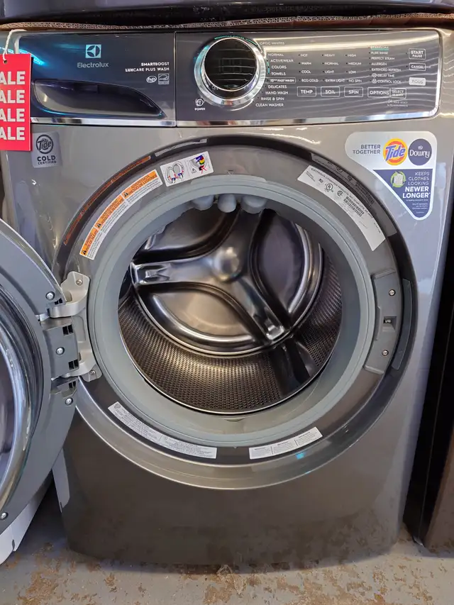 Electrolux '27' Titanium Front Load Washer / Dryer Set on Sale‼️ - Photo 7