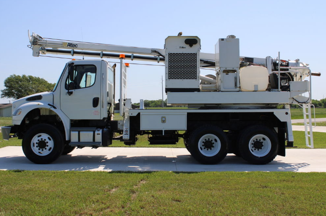 2016 Freightliner M2 Altec HD35A-22 Digger Derrick - Photo 4