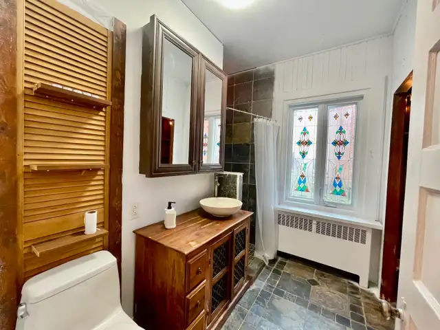 Fully furnished 3 Bedroom house -max.6 per of family or 3 studen - Photo 5