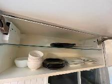 Fully furnished 3 Bedroom house -max.6 per of family or 3 studen - Photo 8