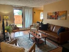 Red Deer 1 bdrm suite 1090 per mth incl all utilities but power - Photo 2