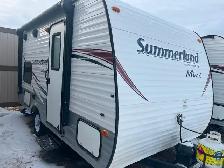 2015 Summerland Mini W/bunks only 2790Lbs!