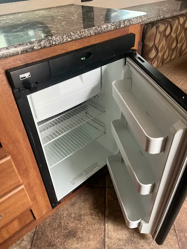 2015 Summerland Mini W/bunks only 2790Lbs! - Photo 8