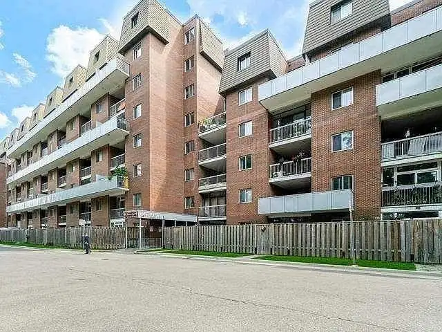 There is a master bedroom with walk-in closet available starting - Photo 5