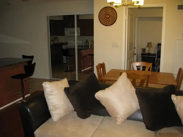 Fully furnished one bedroom apartment available in Toronto - Photo 4