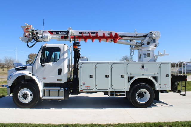 2025 Freightliner M2 Terex Commander 4047 Digger Derrick - Photo 4