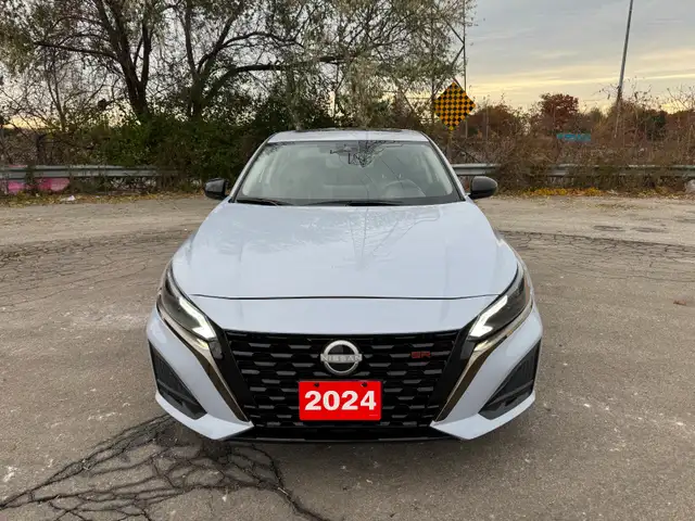 2024 Nissan Altima SR AWD | Leather | Camera | GPS | - Photo 2